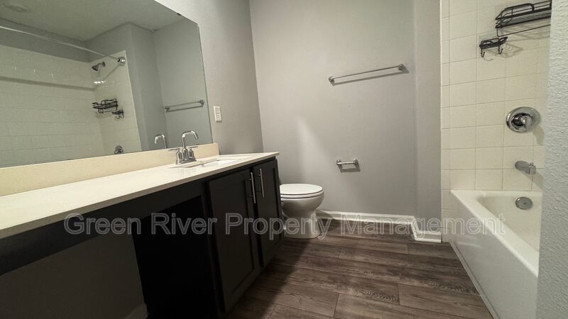 Modern 3-Bedroom Home with Open Living & Prime Jacksonville Location! property image