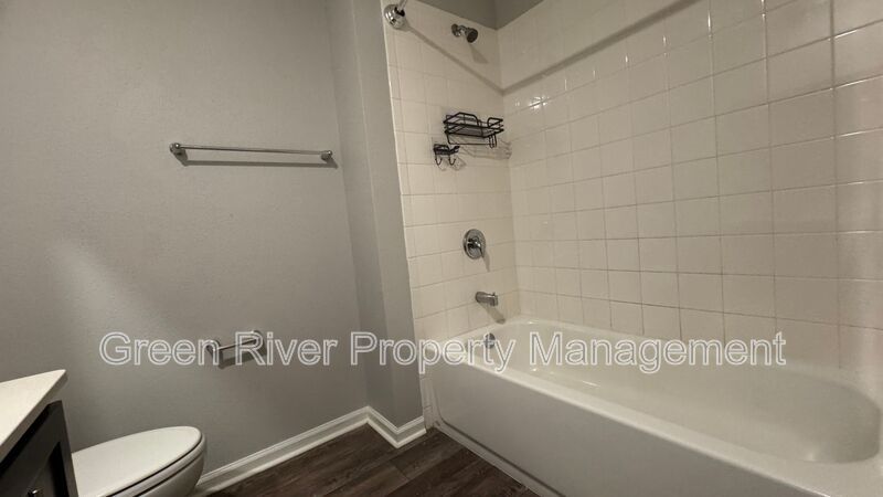 Modern 3-Bedroom Home with Open Living & Prime Jacksonville Location! property image