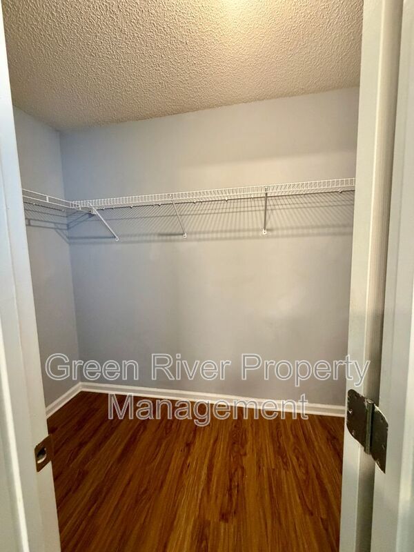 Spacious 4BR Harbor Island Home with Huge Backyard! property image