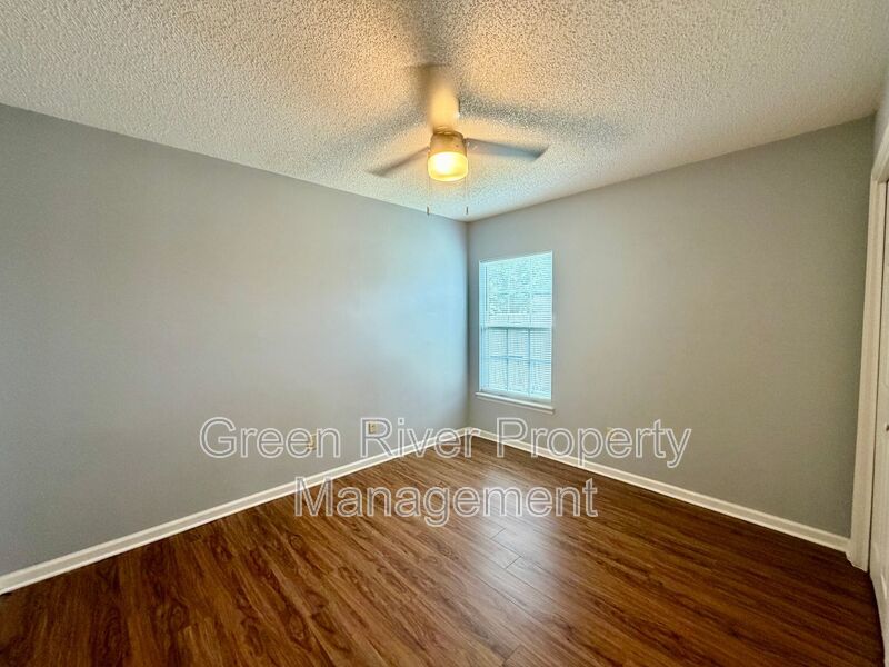 Spacious 4BR Harbor Island Home with Huge Backyard! property image