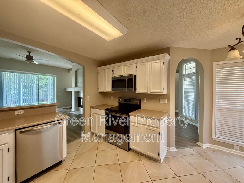 Live the Eagle Harbor Lifestyle! property image