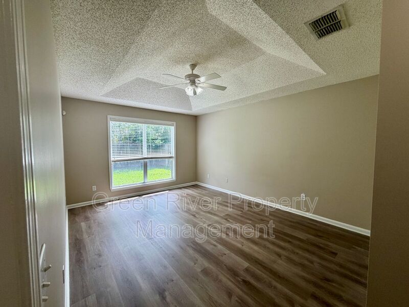Live the Eagle Harbor Lifestyle! property image