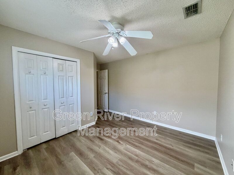 Live the Eagle Harbor Lifestyle! property image