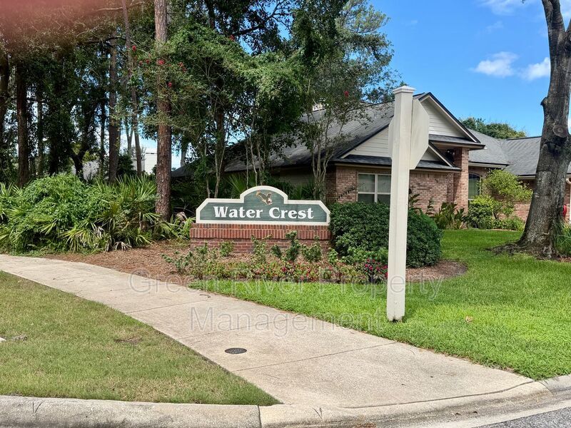 Live the Eagle Harbor Lifestyle! property image
