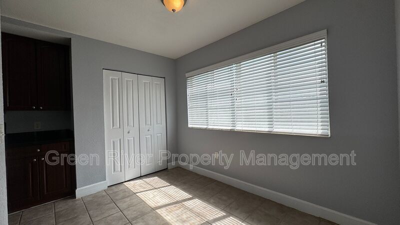 Lakeview Townhome in Il Villagio with Garage, Screened Lanai & Resort-Style Amenities property image