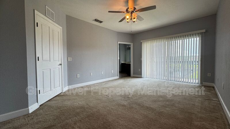 Lakeview Townhome in Il Villagio with Garage, Screened Lanai & Resort-Style Amenities property image