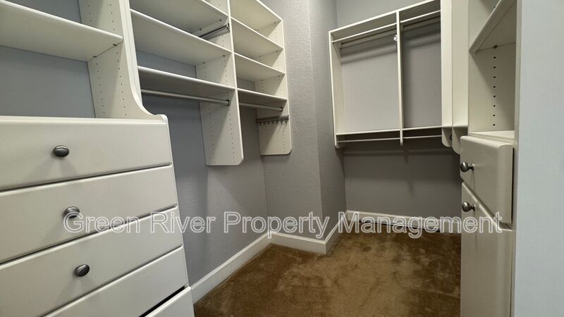 Lakeview Townhome in Il Villagio with Garage, Screened Lanai & Resort-Style Amenities property image