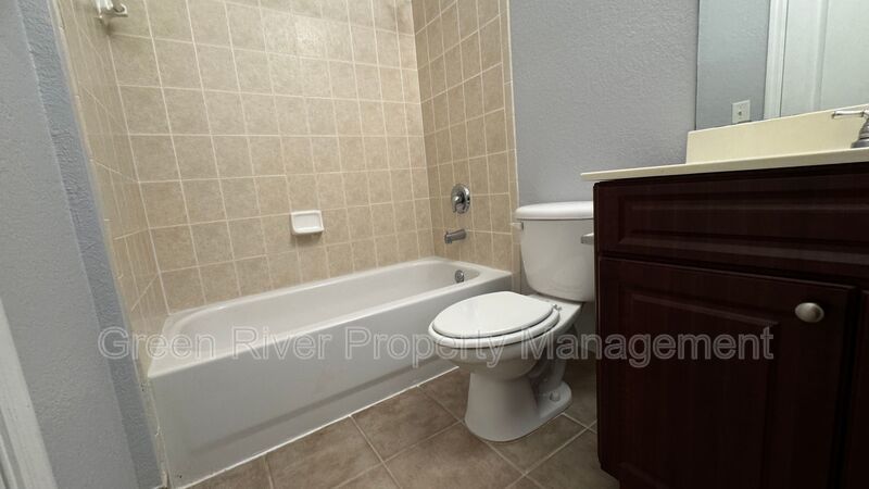 Lakeview Townhome in Il Villagio with Garage, Screened Lanai & Resort-Style Amenities property image