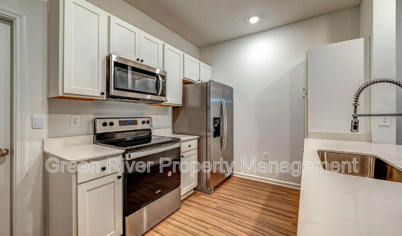 Charming Middleburg Townhome with Garage In Kindlewood! property image