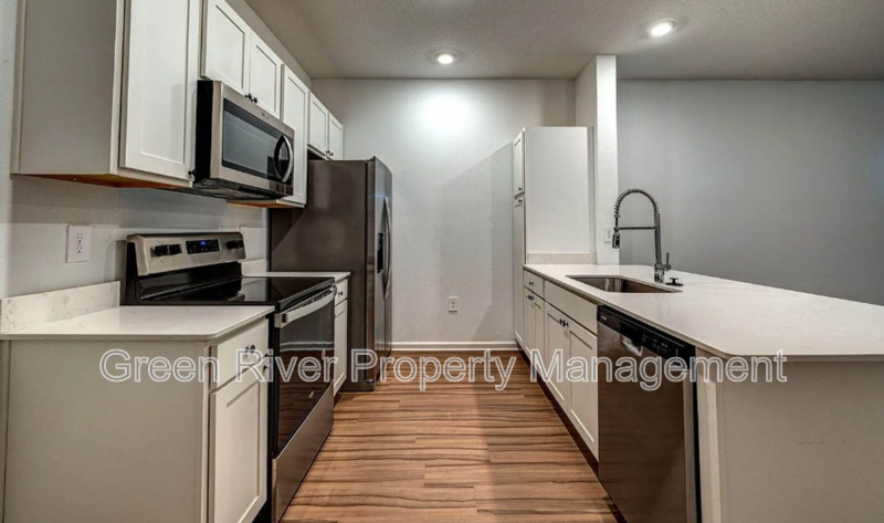 Charming Middleburg Townhome with Garage In Kindlewood! property image