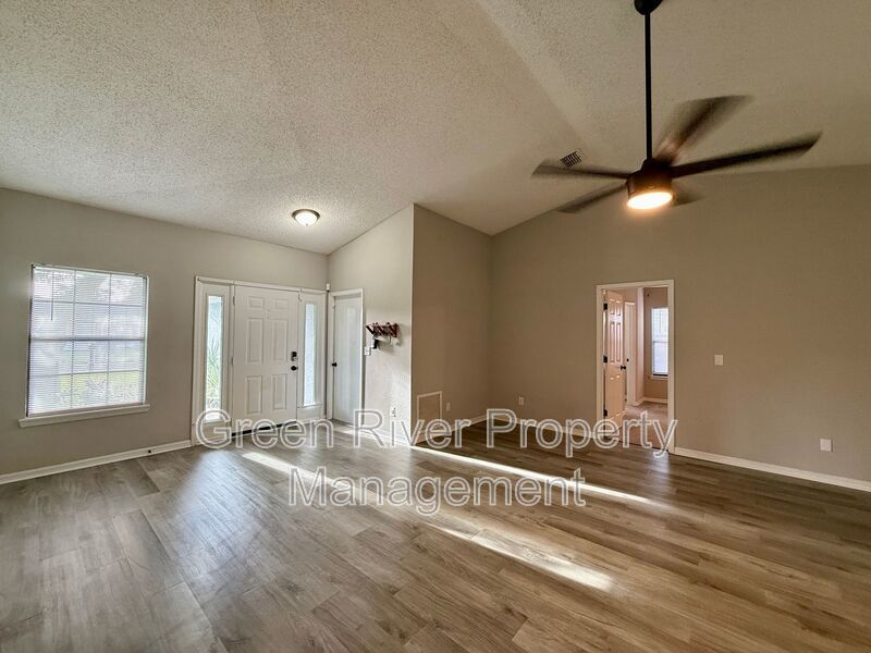 Charming 3-Bedroom Home in Fountain Gate property image