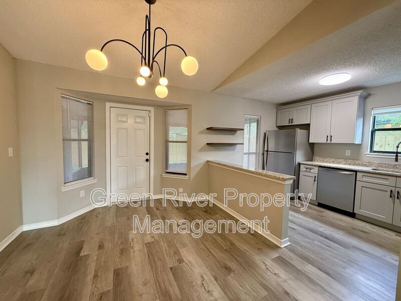 Charming 3-Bedroom Home in Fountain Gate property image