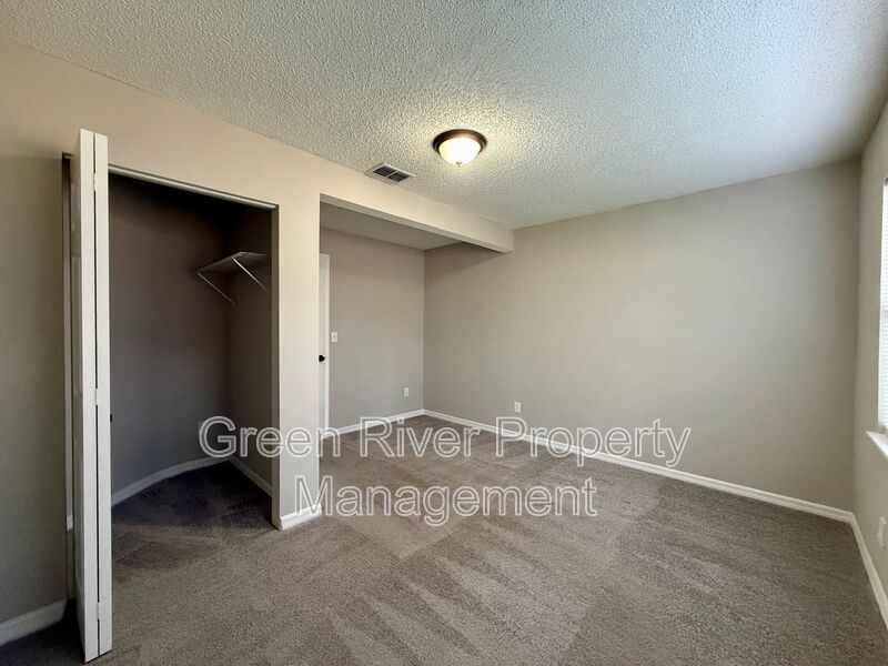 Charming 3-Bedroom Home in Fountain Gate property image