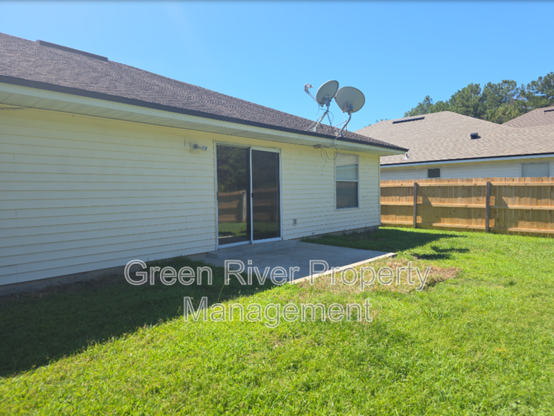 3 bedroom / 2 bath Gem with Pond Views in Spencer's Plantation! property image