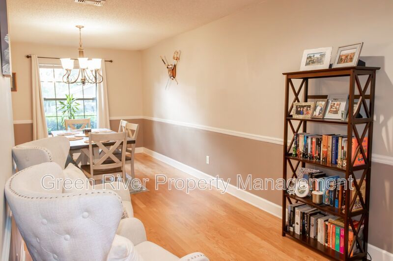 Available now!  Spacious 3-Bedroom Home in Julington Forest property image