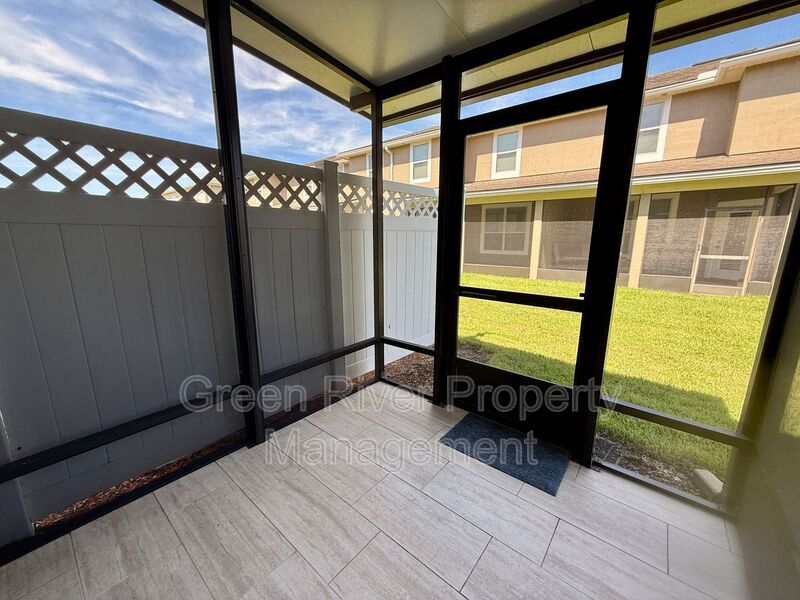 Charming Villa with Community Amenities in Lake Ridge Villas North property image