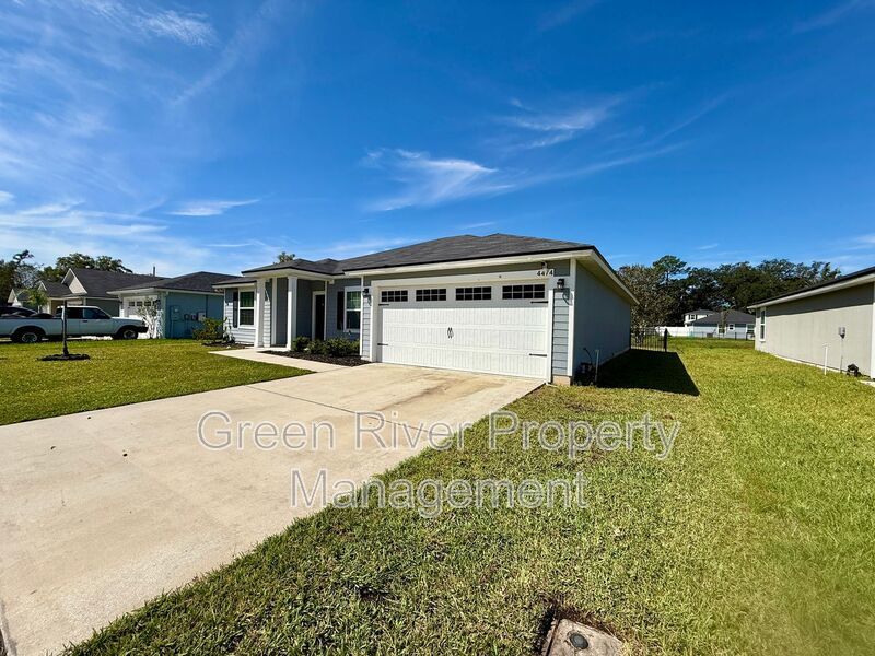 Pet friendly 4-bedroom, 2-bathroom home in the Twin Hills community! property image