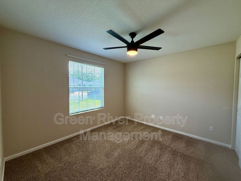 Pet friendly 4-bedroom, 2-bathroom home in the Twin Hills community! property image