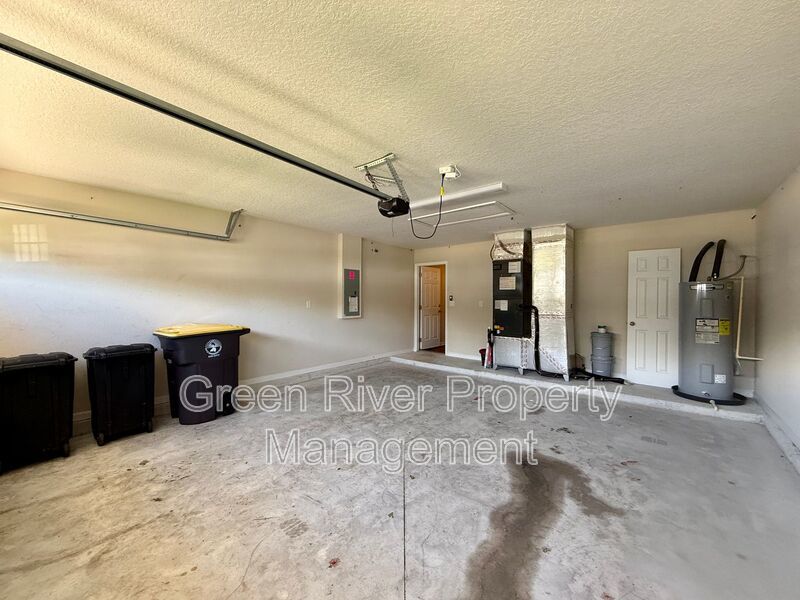 Pet friendly 4-bedroom, 2-bathroom home in the Twin Hills community! property image