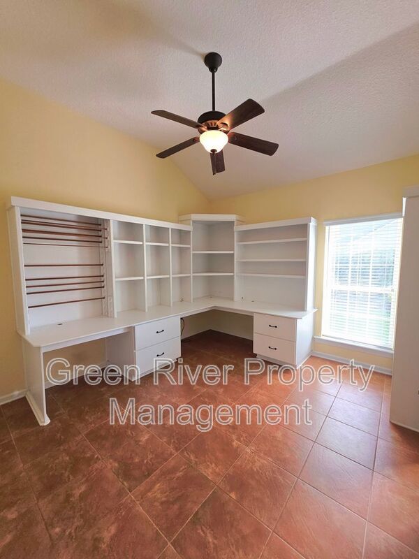 Spacious 5BR/5BA Home with Screened Pool & Pond View in Eagle Harbor at Black Creek! property image