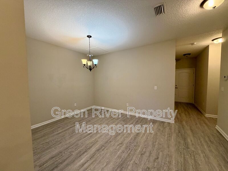 Charming 2-Bedroom Duplex with Garage & Room to Spread Out! property image