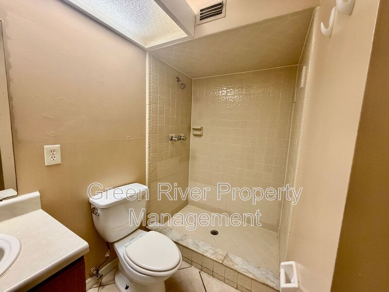 Charming 2-Bedroom, 2-Bath Pet-Friendly Home with Great Features! property image