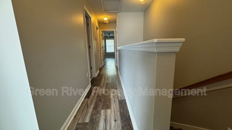Spacious 3-Bedroom Townhome in Oakleaf Plantation with Screened Porch & Resort-Style Amenities property image