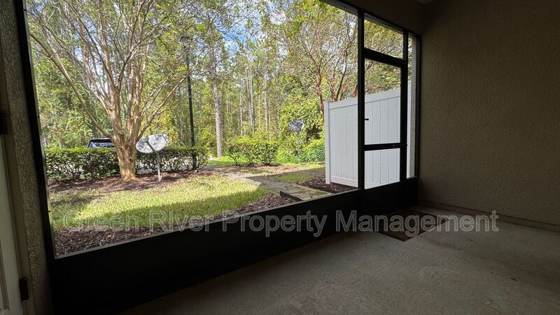 Spacious 3-Bedroom Townhome in Oakleaf Plantation with Screened Porch & Resort-Style Amenities property image