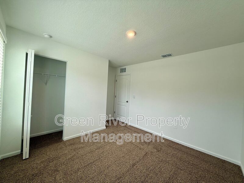 Spacious 4-Bedroom Home in Desirable Cross Creek Community property image