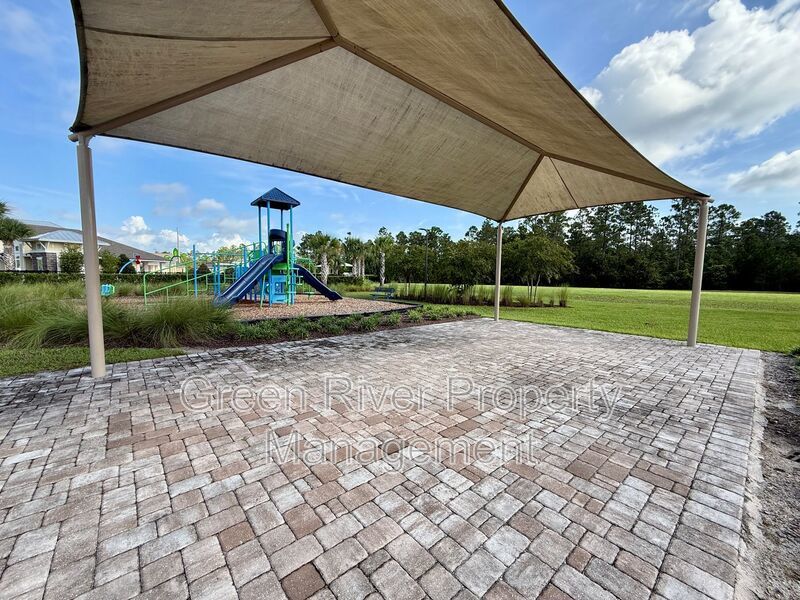 Spacious 4-Bedroom Home in Desirable Cross Creek Community property image