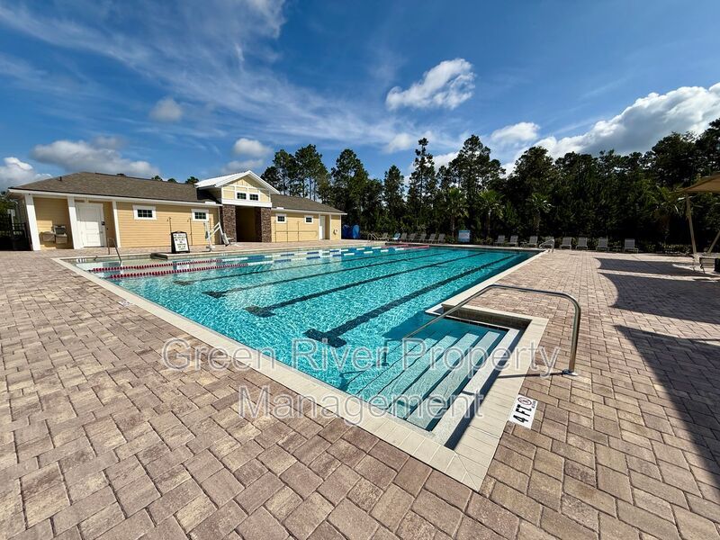 Spacious 4-Bedroom Home in Desirable Cross Creek Community property image