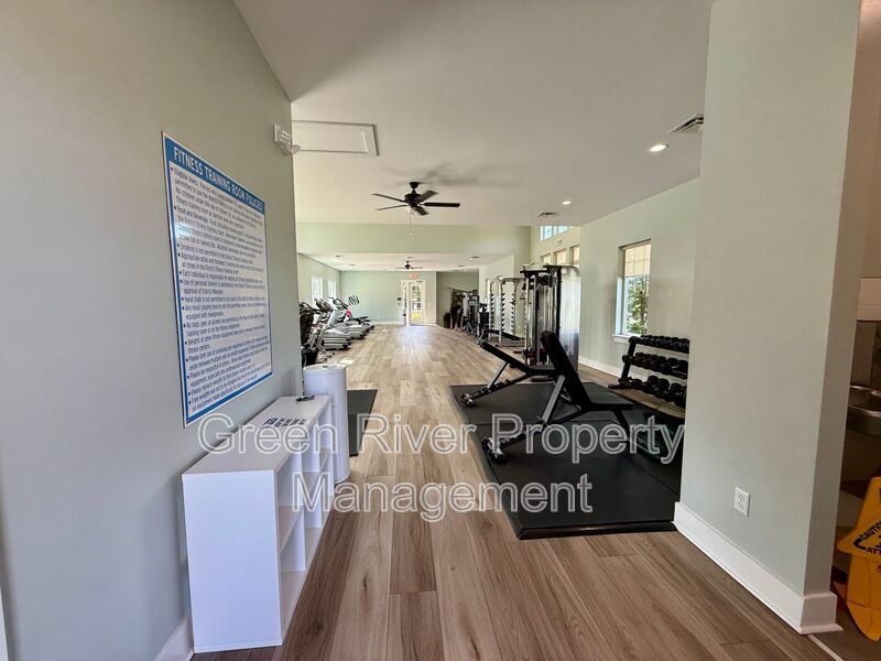 Spacious 4-Bedroom Home in Desirable Cross Creek Community property image